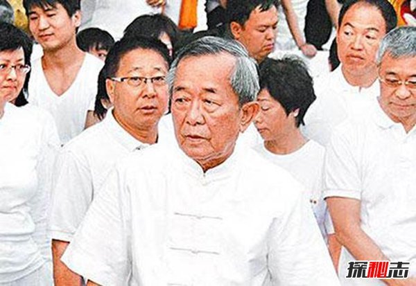 泰国白龙王灵异事件刘德华竟是得到他的指点才开运